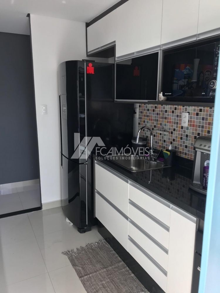 Apartamento à venda com 2 quartos, 79m² - Foto 20