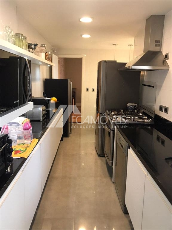 Apartamento à venda com 3 quartos, 131m² - Foto 26