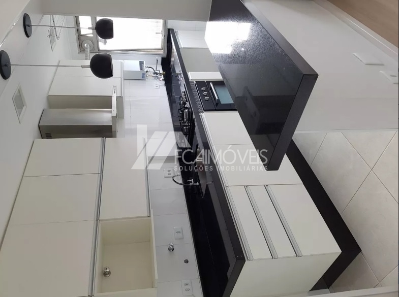 Apartamento à venda com 2 quartos, 70m² - Foto 6