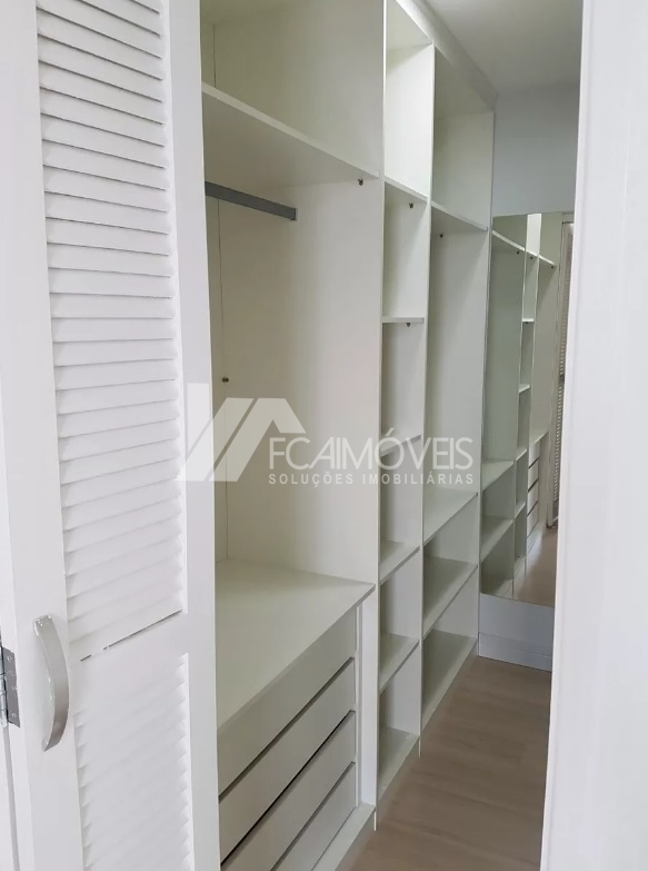 Apartamento à venda com 2 quartos, 70m² - Foto 10